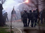 ООН обвинила в случившемся Белград, который, по словам организации, спровоцировал захват сербами местного суда