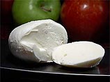 Итальянский сыр моцарелла (mozzarella di bufala), содержащий яд диоксин, может попасть на российские прилавки. Ядовитый продукт могут ввезти в Россию недобросовестные предприниматели Итальянский сыр моцарелла (mozzarella di bufala), содержащий яд диоксин, может попасть на российские прилавки. Ядовитый продукт могут ввезти в Россию недобросовестные предприниматели