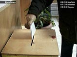 На региональных выборах довольно часто применяется тактика "клонов" - в избирательный бюллетень попадают полные тезки популярного кандидата На региональных выборах довольно часто применяется тактика "клонов" - в избирательный бюллетень попадают полные тезки популярного кандидата