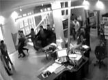 Кроме того, предлагаемые поправки снижают вероятность добровольного освобождения похищенных, отмечают в Госдуме Кроме того, предлагаемые поправки снижают вероятность добровольного освобождения похищенных, отмечают в Госдуме