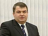 Глава Минобороны РФ Анатолий Сердюков заявил, что изменение численности российской армии прописано до 2016 года.