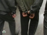 В Пермском крае повариха задержала вооруженного грабителя, прижав его к стене