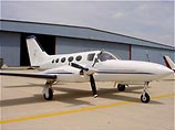 В аэропорту Нью-Йорка самолет Cessna выкатился за пределы ВПП: задержано несколько рейсов В аэропорту Нью-Йорка самолет Cessna выкатился за пределы ВПП: задержано несколько рейсов