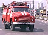 Как передает CrimeZone.ru, на улицу Орджоникидзе были направлены 10 пожарных машин. Прибывшие наряды начали эвакуацию студентов