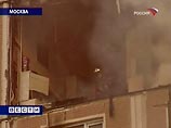 На месте взрыва и пожара в московской многоэтажке продолжаются спасательные работы