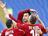 "Рома" сократила отставание от "Интера" до одного очка "Рома" сократила отставание от "Интера" до одного очка