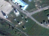 Если смотреть на карту Google Earth и последовать по трассе A-212 на запад от Пскова, неподалеку от российско-эстонской границы можно обнаружить секретную базу российских спецслужб