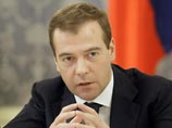 Медведев обсудил с промышленниками налоги и чиновников