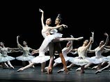 Впервые титул этуаль (звезда) получит российская балерина - ею станет прима Большого театра, народная артистка РФ Светлана Захарова