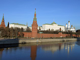 Полпреды и впредь будут подчиняться президенту, а не премьеру, заявляют в Кремле 