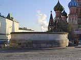 На Лобном месте Красной площади взорвали коробку с фейерверками На Лобном месте Красной площади взорвали коробку с фейерверками