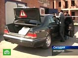 В городе Карабулак неизвестные из автоматов расстреляли в упор Яндиева, который находился за рулем автомашины Mercedes. От полученных ранений судья скончался