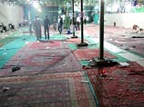 Причина взрыва в Ширазе, административном центре провинции Фарс, произошедшего накануне вечером, пока неизвестна. Местные власти, несмотря на сообщения иранских СМИ о заложенном в мечете самодельном взрывом устройстве, заявили, что это не был теракт