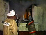 В Волгограде сгорели 240 квадратных метров склада хлебопродуктов: остались только стены В Волгограде сгорели 240 квадратных метров склада хлебопродуктов: остались только стены