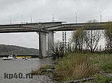 Автомобильный мост через Оку, который находился на реконструкции, обрушился в четверг утром в Калуге