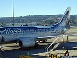 В Сиэтле эвакуированы более ста пассажиров авиарейса: задымилась кабина самолета 
