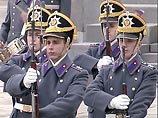 В Кремле состоялась первая в этом сезоне церемония разводов конных и пеших караулов
В Кремле состоялась первая в этом сезоне церемония разводов конных и пеших караулов