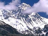По просьбе Китая власти Непала выставили вокруг Эвереста вооруженную охрану