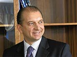Артякову "вполне по силам замкнуть на себя все вопросы, связанные с инновационной политикой государства" Артякову "вполне по силам замкнуть на себя все вопросы, связанные с инновационной политикой государства"
