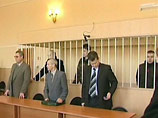 Присяжные считают подсудимых Алексея Бритова, Алексея Аникина и Сергея Малютина невиновными в умышленном убийстве генерала и в покушении на членов его семьи Присяжные считают подсудимых Алексея Бритова, Алексея Аникина и Сергея Малютина невиновными в умышленном убийстве генерала и в покушении на членов его семьи