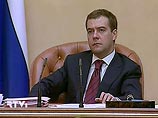 Восемь губернаторов уже "нашли путь к сердцу Медведева", но эксперты полагают, что кадровые решения остаются за Путиным