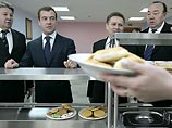 КП узнала о распорядке дня и привычках Дмитрия Медведева КП узнала о распорядке дня и привычках Дмитрия Медведева
