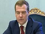 Медведев посоветовал россиянам заниматься спортом и не забивать голову ерундой
Медведев посоветовал россиянам заниматься спортом и не забивать голову ерундой