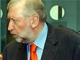 ЕС и Сербия подписали символическое соглашение о стабилизации и сотрудничестве. Коштуница называет его антиконституционным ЕС и Сербия подписали символическое соглашение о стабилизации и сотрудничестве. Коштуница называет его антиконституционным