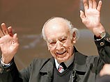 В Швейцарии на 103-м году жизни умер швейцарский химик, изобретатель наркотика LSD (диэтиламида лизергиновой кислоты) Альберт Хофманн. Он умер в своем доме в Базеле из-за сердечного приступа