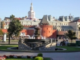 Заиконоспасский монастырь в Москве может обрушиться из-за строительства подземного комплекса Заиконоспасский монастырь в Москве может обрушиться из-за строительства подземного комплекса