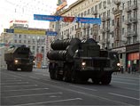 Командующий войсками МВО доволен ночной репетицией парада на Красной площади Командующий войсками МВО доволен ночной репетицией парада на Красной площади