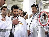 Среди чиновников, сопровождавших Ахмадинеджада в Натанзе, на фотографиях Fars был замечен министр обороны Ирана Мостафа Мохаммад Наджар