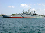 24 марта 2007 года в 15:10 у пристани "Минная стенка" в центре города из артиллерийской установки АК-725 неожиданно выстрелил большой десантный корабль ЧФ "Цезарь Куников"