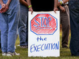 Несмотря на протесты, Линд стал первым казненным таким способом после того, как 16 апреля этого года Верховный суд США отклонил иск двоих приговоренных к высшей мере заключенных из Кентукки