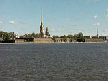 При том, что для Путина Санкт-Петербург был точно таким же родным городом, как и для его преемника, все-таки родина экс-президента - Ленинград, чья аристократическая и интеллектуальная элита была истреблена или отправлена в ссылку При том, что для Путина Санкт-Петербург был точно таким же родным городом, как и для его преемника, все-таки родина экс-президента - Ленинград, чья аристократическая и интеллектуальная элита была истреблена или отправлена в ссылку