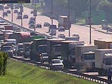 Въезд в Москву и движение в самом городе значительно затруднены Въезд в Москву и движение в самом городе значительно затруднены