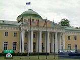 Идея "спецметро" для VIP-персон обсуждалась на одной из последних деловых конференций в Смольном. Идея "спецметро" для VIP-персон обсуждалась на одной из последних деловых конференций в Смольном.
