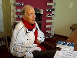 Поэт Андрей Вознесенский отмечает 75-летний юбилей Поэт Андрей Вознесенский отмечает 75-летний юбилей