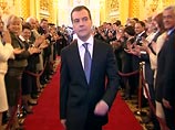 После инаугурации Медведева следователь по громкому коррупционному делу "Трех китов", назначенный Путиным, отстранен После инаугурации Медведева следователь по громкому коррупционному делу "Трех китов", назначенный Путиным, отстранен