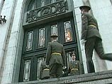 В Минобороны хотят заменить офицеров гражданскими госслужащими и сержантами В Минобороны хотят заменить офицеров гражданскими госслужащими и сержантами