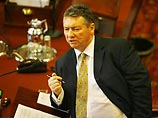 Самый "образованный" министр Австралии обматерил папарацци за фото на велосипеде
Самый "образованный" министр Австралии обматерил папарацци за фото на велосипеде