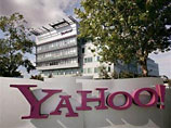 Руководство Yahoo!, в свою очередь, испытывает давление со стороны акционеров во главе с миллиардером Карлом Иканом, который в четверг потребовал возобновления переговоров c Microsoft о продаже поисковика и пригрозил смещением совета директоров