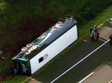 В США опрокинулся школьный автобус: 24 пострадавших В США опрокинулся школьный автобус: 24 пострадавших