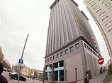 Фактическую стоимость вложений в ООО "Дубининское", которому принадлежало 22-этажное здание ЮКОСа, "Роснефть" в отчете за первый квартал 2008 года оценила в 26 млрд рублей