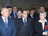 В ВККС, а также ВАС и прокуратуру документы об этой квартире прислал журналист Владимир Соловьев. По данным Соловьева, Майкова попросила в 2004 году мэра Москвы Юрия Лужкова улучшить ее жилищные условия: предоставить однокомнатную квартиру дочери и двухко В ВККС, а также ВАС и прокуратуру документы об этой квартире прислал журналист Владимир Соловьев. По данным Соловьева, Майкова попросила в 2004 году мэра Москвы Юрия Лужкова улучшить ее жилищные условия: предоставить однокомнатную квартиру дочери и двухко