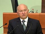Лужков обязал московских чиновников ежегодно отчитываться о своих доходах