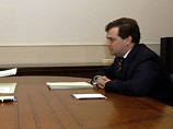 Правозащитники надеются, что президент России Дмитрий Медведев, неудовлетворенный судебной системой в стране, не останется равнодушным к политзаключенным, в частности к отбывающему наказание в колонии, экс-главе НК ЮКОС Михаилу Ходороковскому