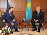 Назарбаев предложил Медведеву план интеграции экономик России и Казахстана Назарбаев предложил Медведеву план интеграции экономик России и Казахстана