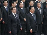 Медведев: Россия намерена довести товарооборот с Китаем до 60 млрд