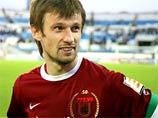 Хиддинк назначил капитаном сборной России Сергея Семака